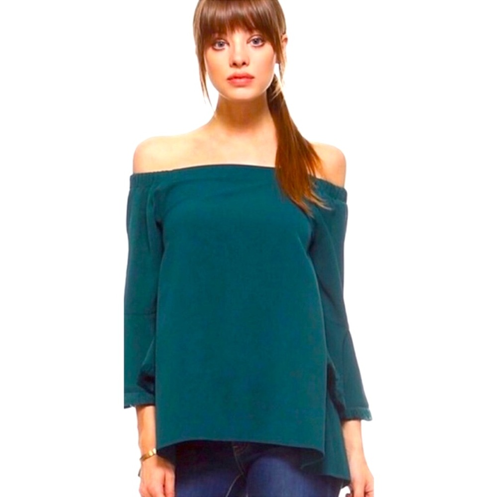 TCEC blush off the shoulder fringe bell sleeve top - RARE! - Picture 3 of 6